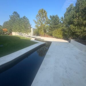 Kültéri matt mészkő burkolat