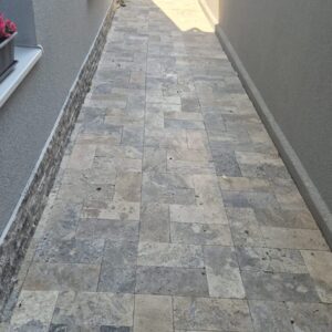 Silver travertin térkő