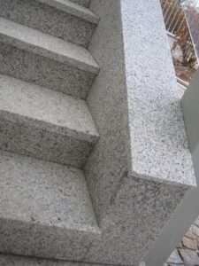 granit külső lépcsők