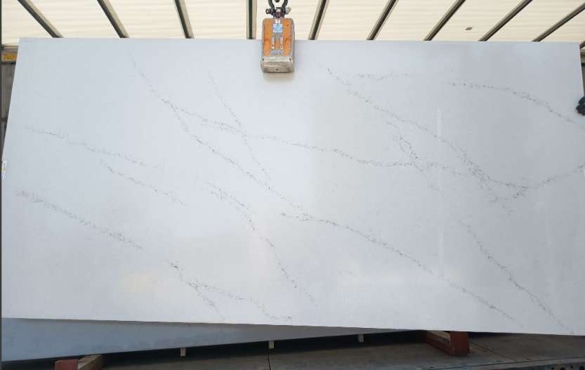 Kvarc táblák raktára Kvarc táblák raktára