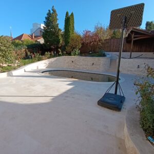 Vratza Bézs mészkő burkolat